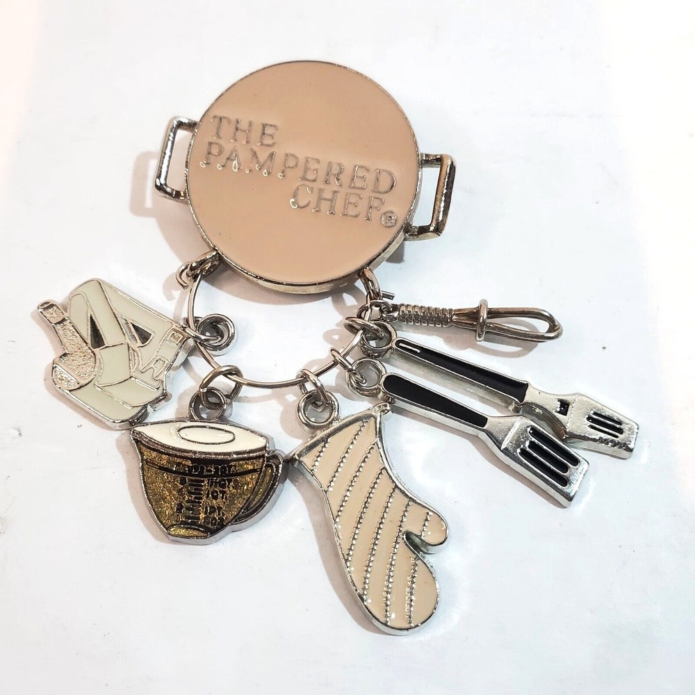 Vintage Pampered Chef Charm Pin Brooch With 6 High Quality Charms Utensils